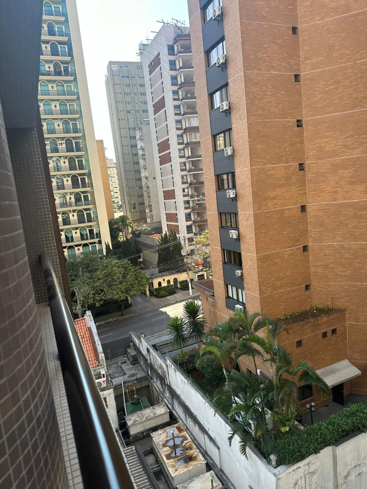 Apartamento Com Sacada E Piscina *
