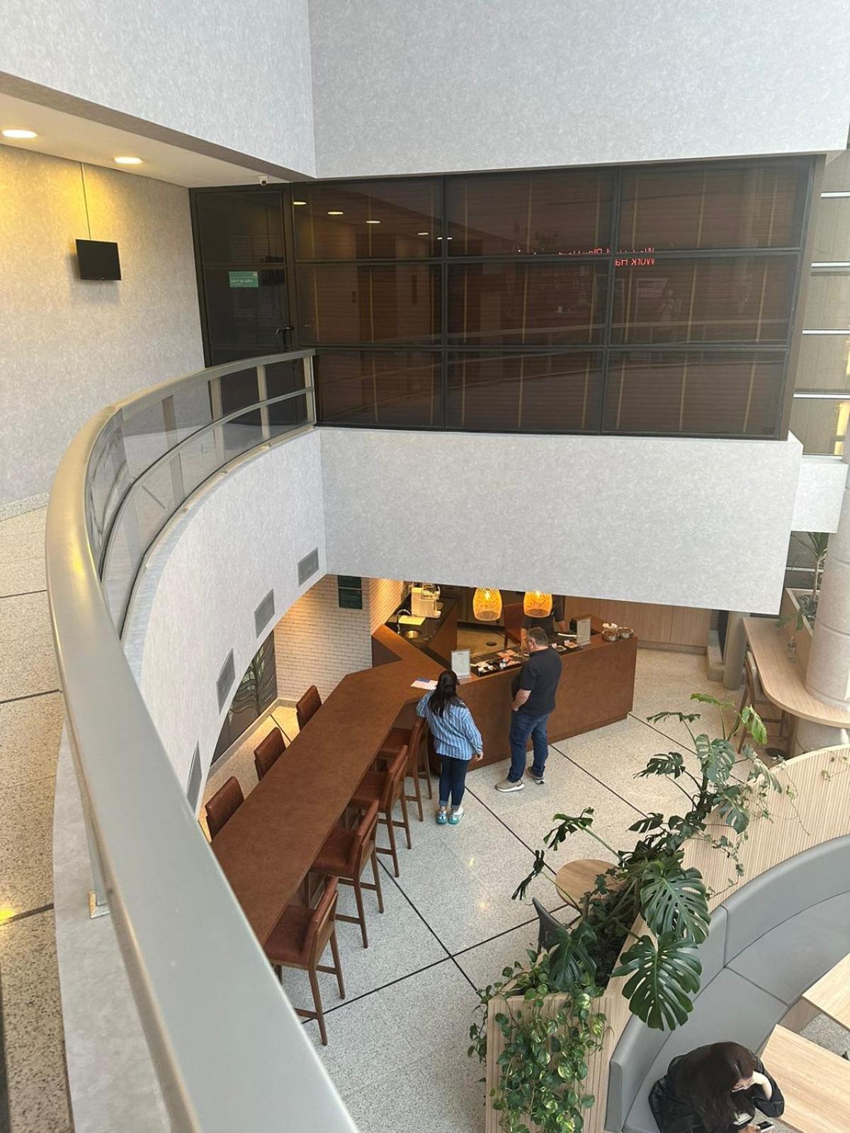 Apartamento Com Sacada E Piscina São Paulo